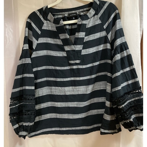 WHO what wear top - Picture 1 of 4
